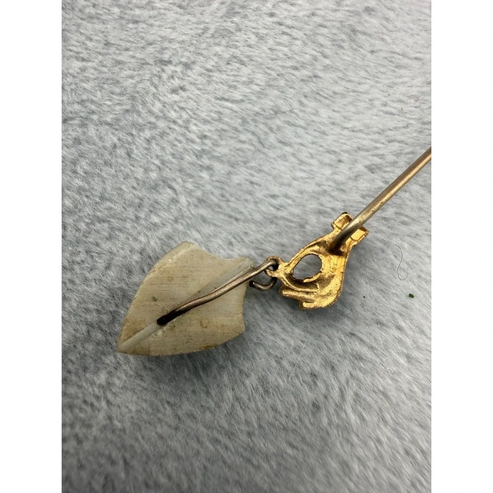 Vintage Brooch Lot Hearts Gold Tone Stuck Pin  Mother of Pearl Initial‎